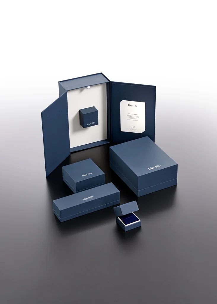 Blue Nile: Packaging in multiple formats produced by Casadevall Group.