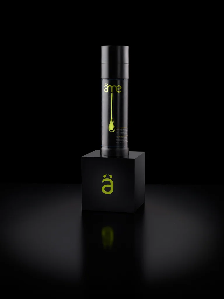 Ame: Pedestal display design produced by Casadevall Group.