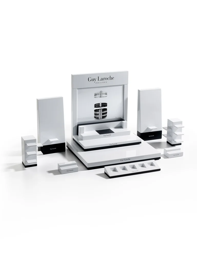 Guy Laroche: display produced by Casadevall Group.