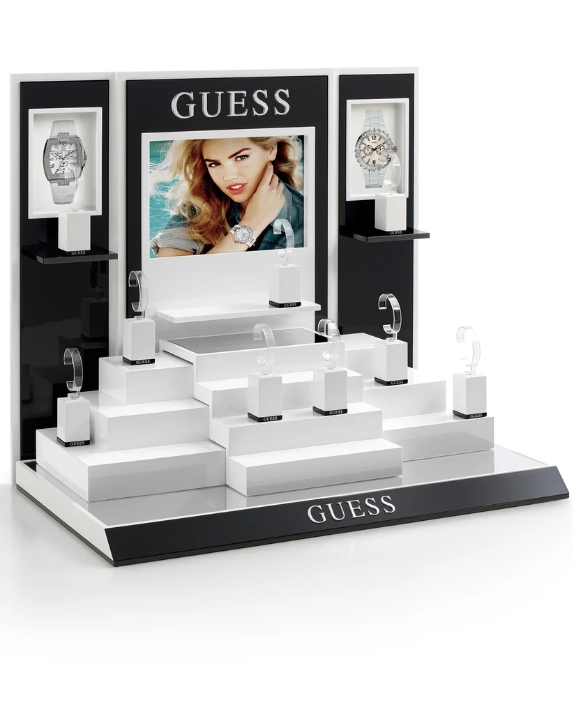 Guess: display produced by Casadevall Group.
