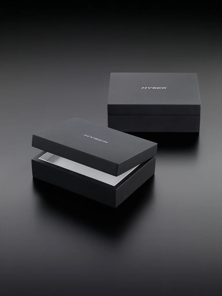 Hysek: packaging produced by Casadevall Group.