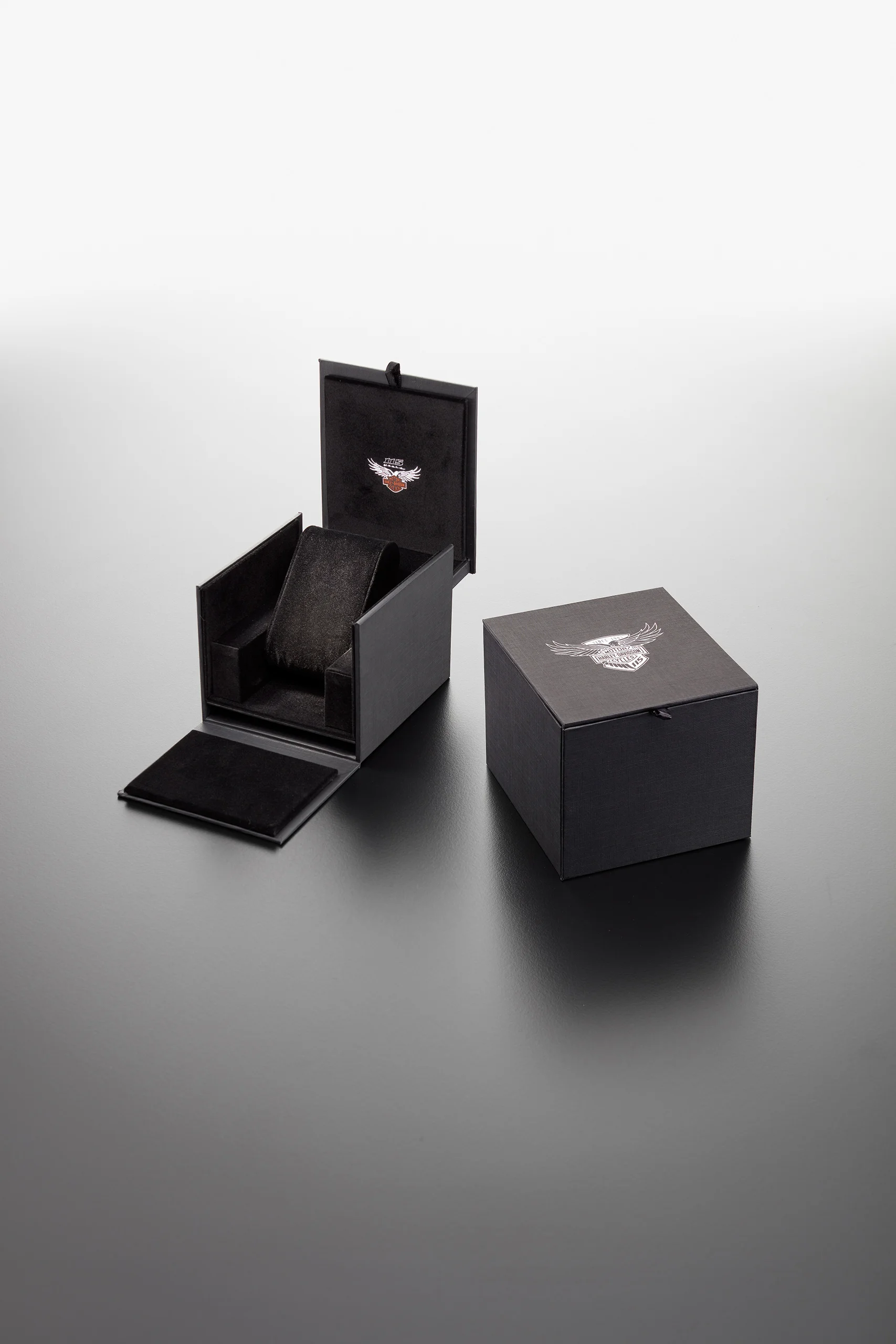 Bulova: Archive watch box produced by Casadevall Group.