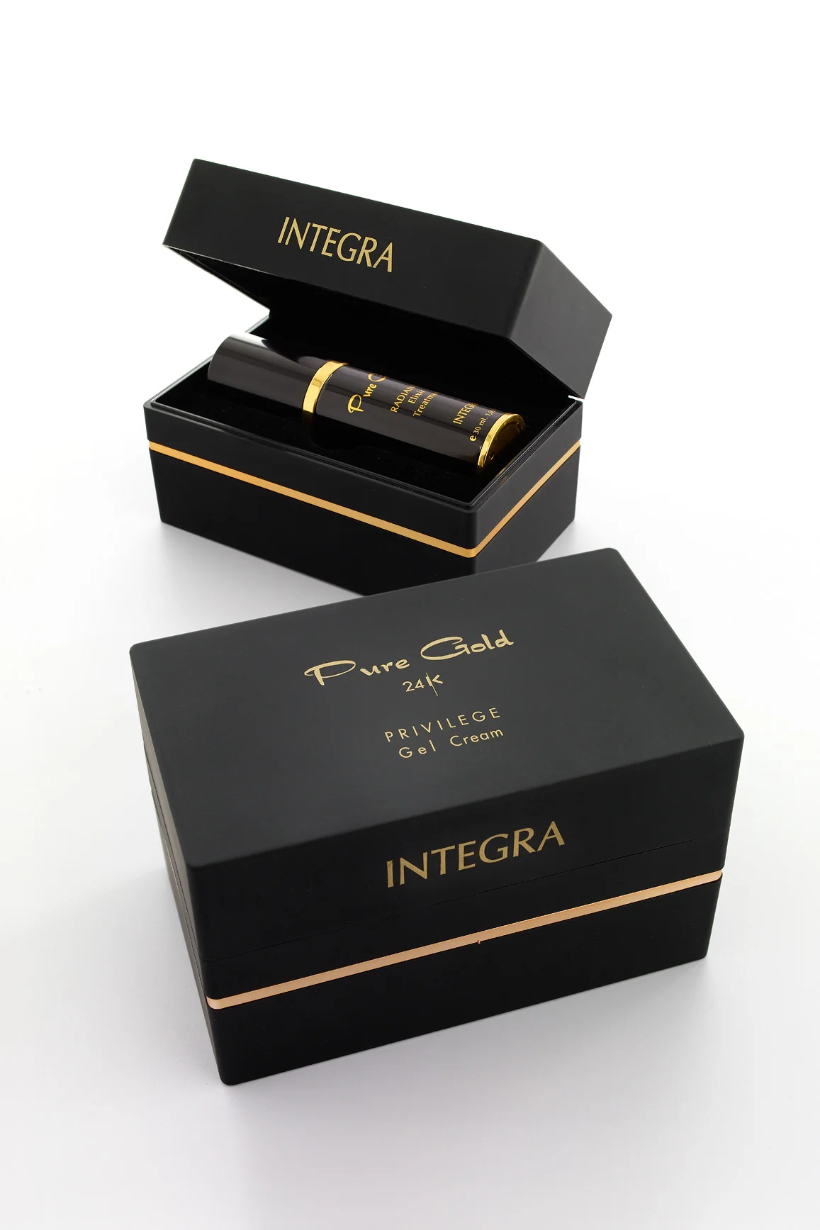 Integra: Cosmetics packaging produced by Casadevall Group.