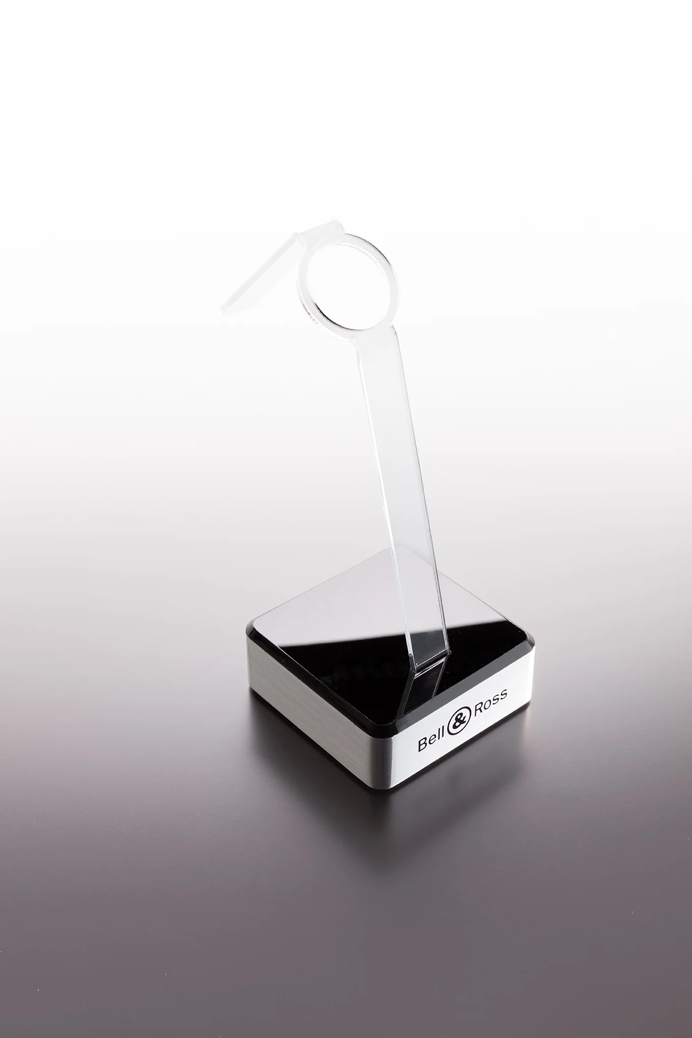 Bell & Ross: L-shape countertop display produced by Casadevall Group.