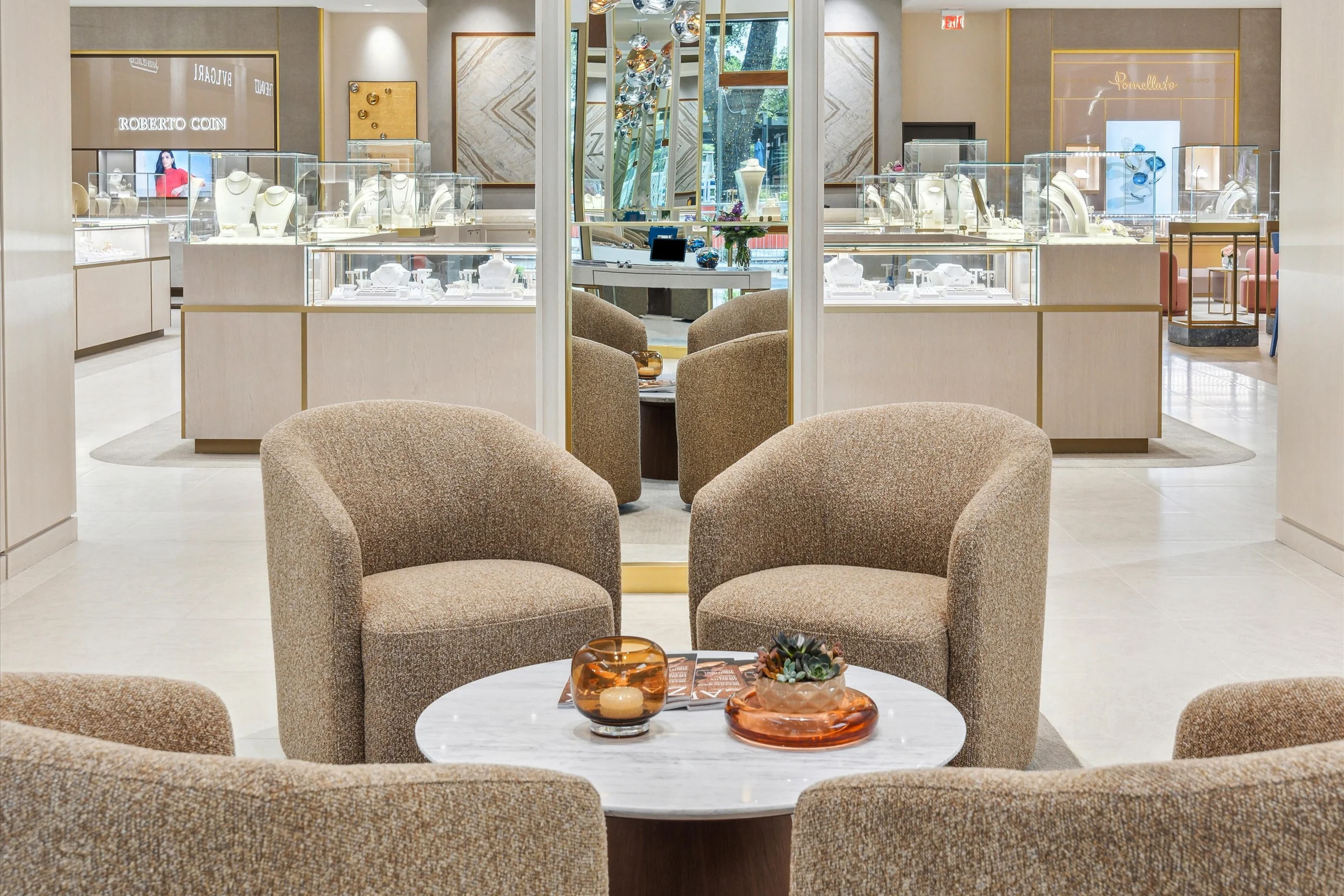 Multi-brand jewelry boutique interior produced by Casadevall Group.