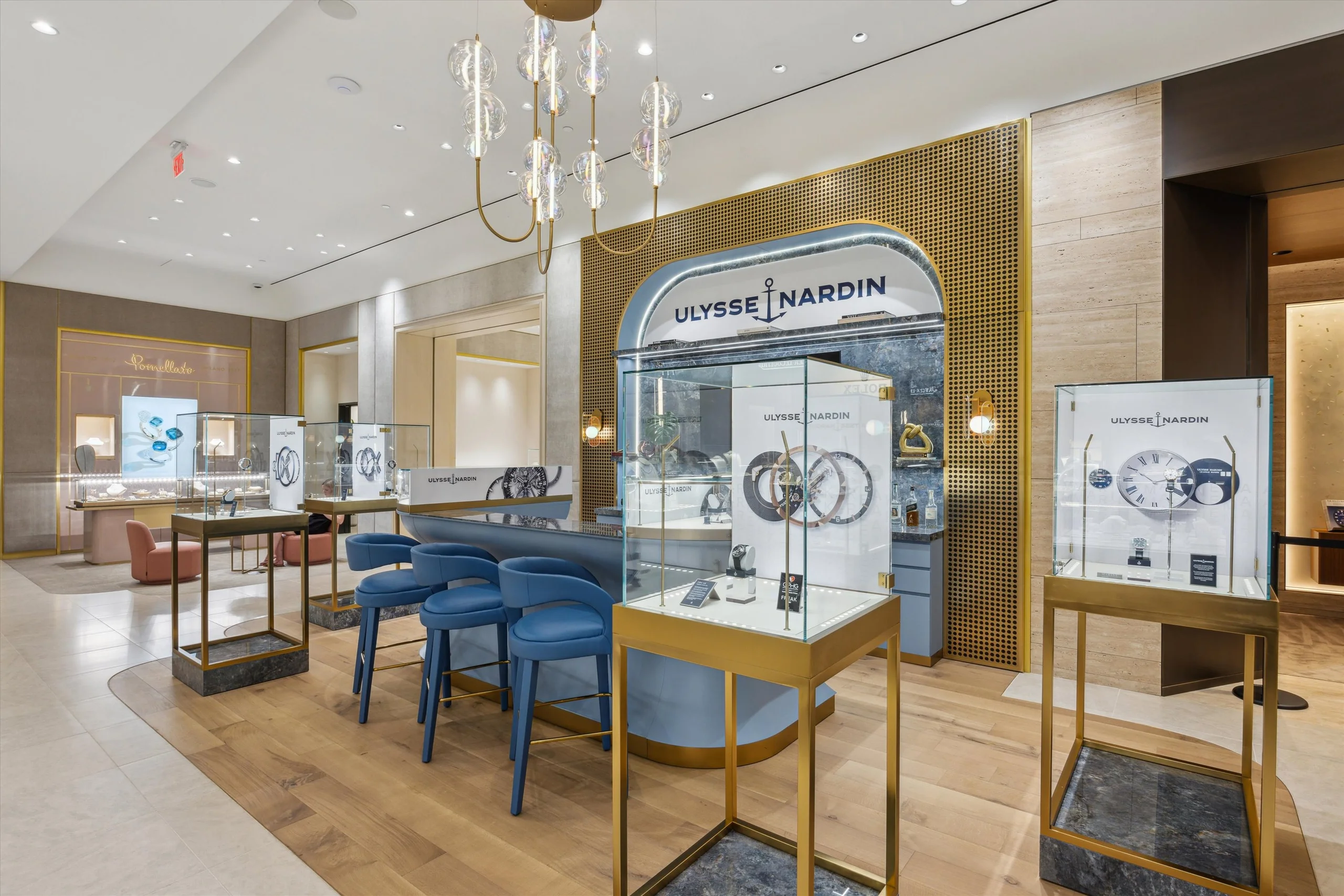 Multi-brand jewelry boutique interior produced by Casadevall Group.