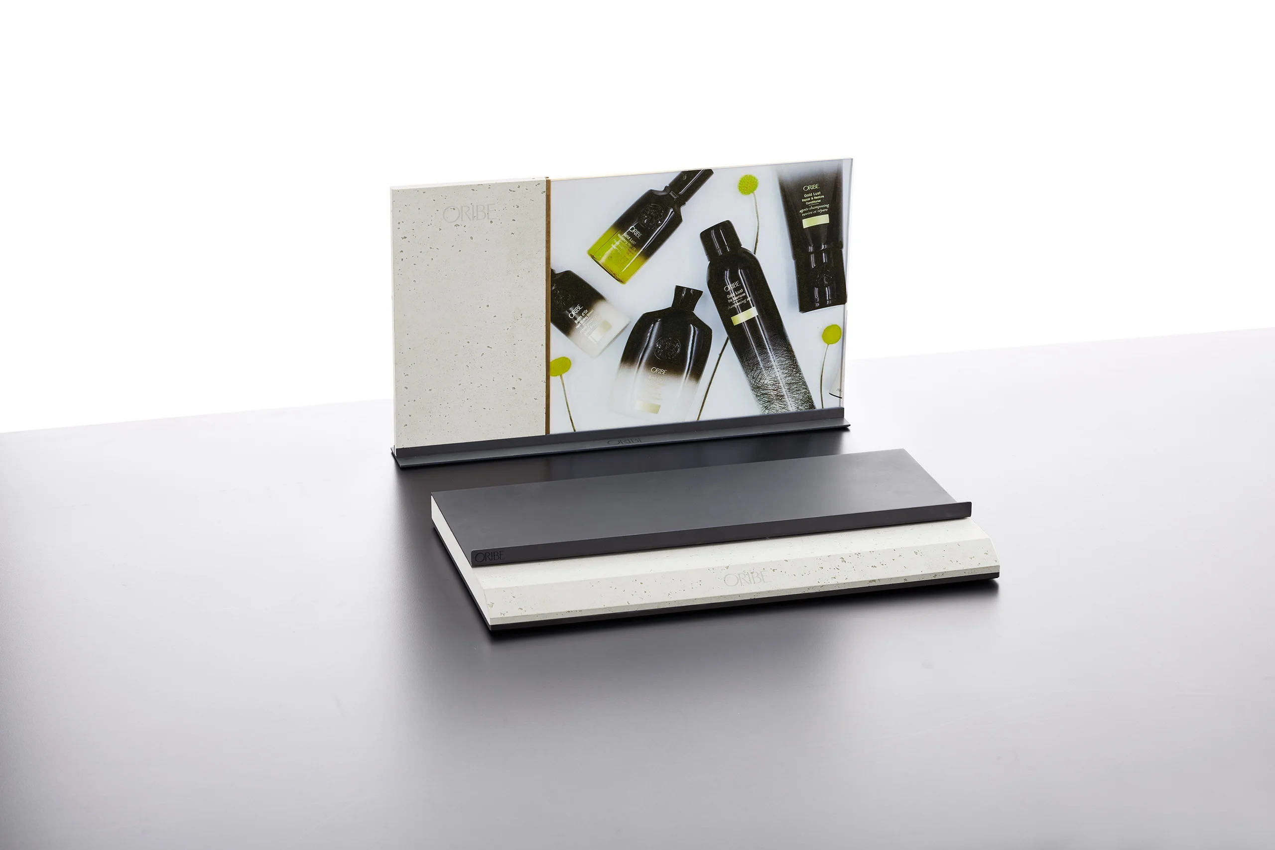 Oribe: display produced by Casadevall Group.